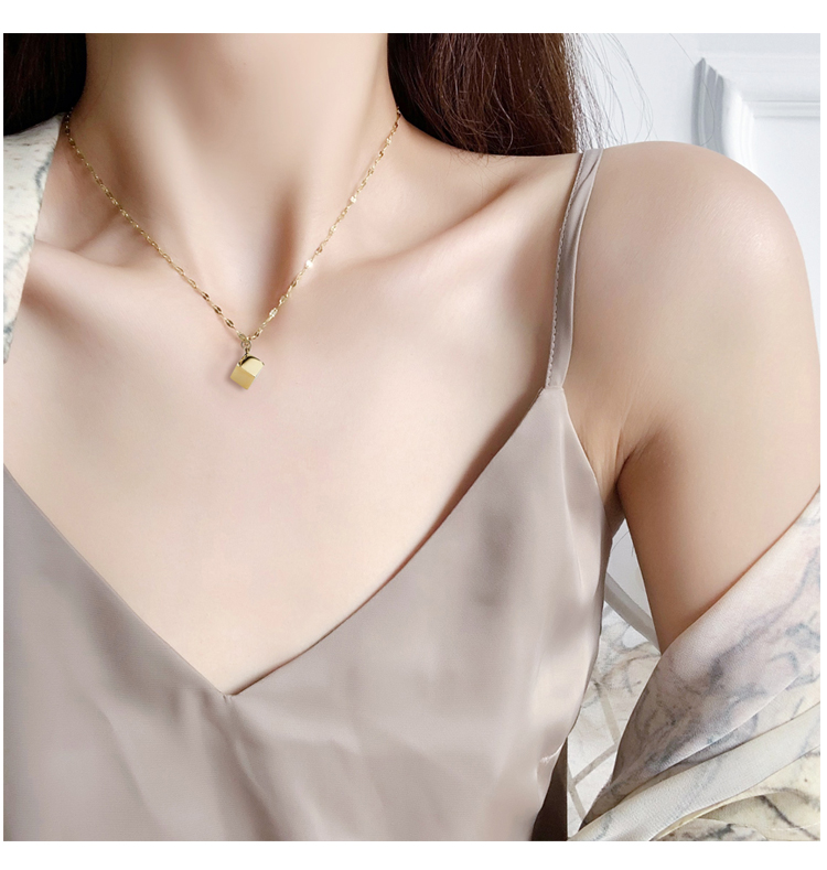 XL3110 treasure necklace-gold