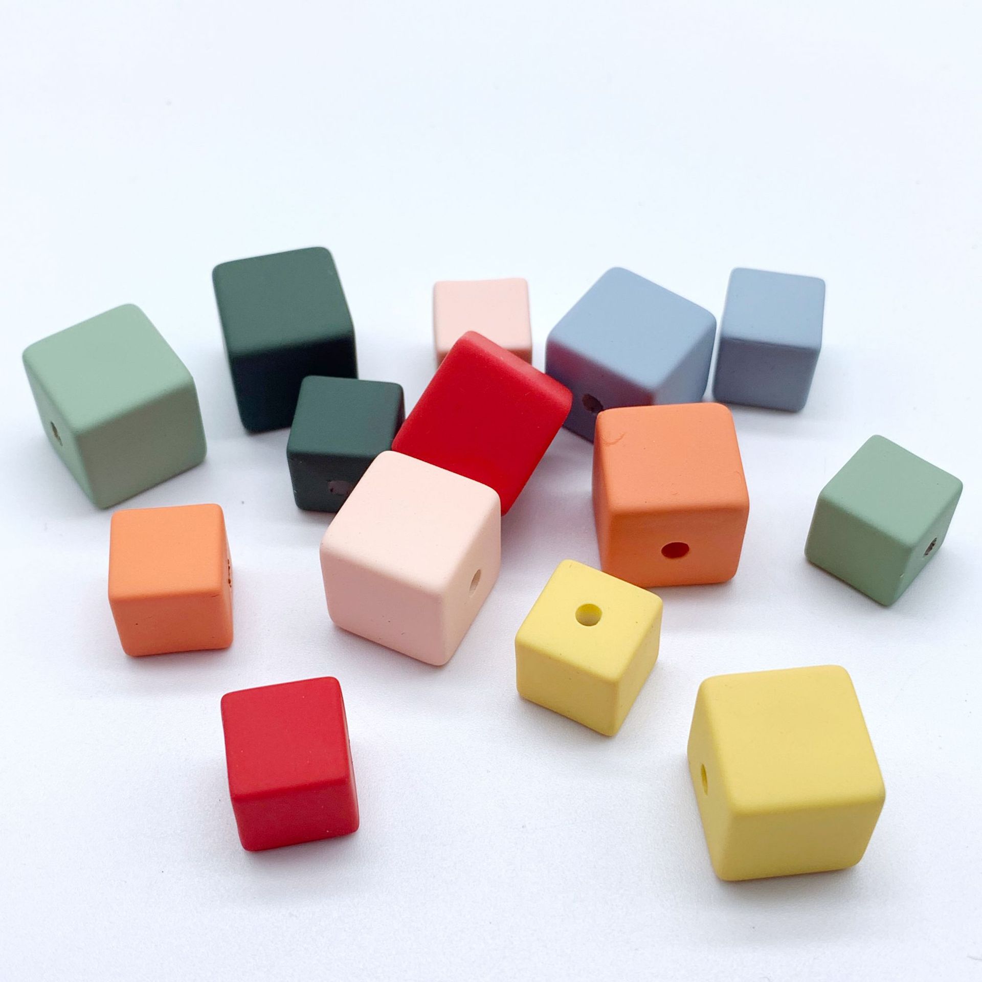 Mixed color 14mm large square
