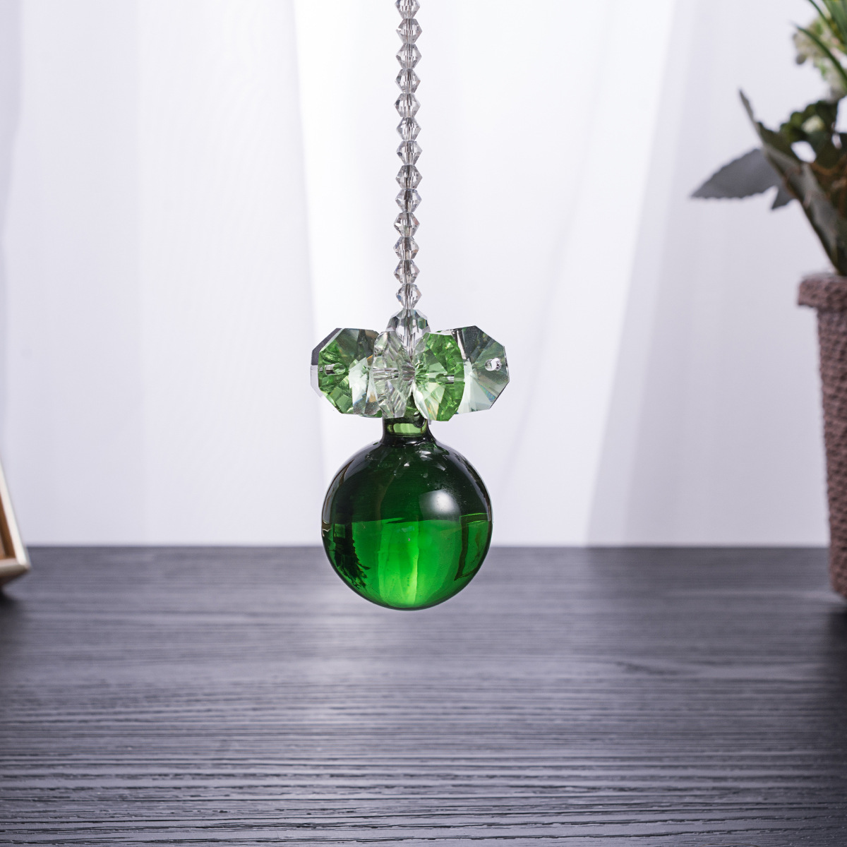 K930MM spherical pendant-green