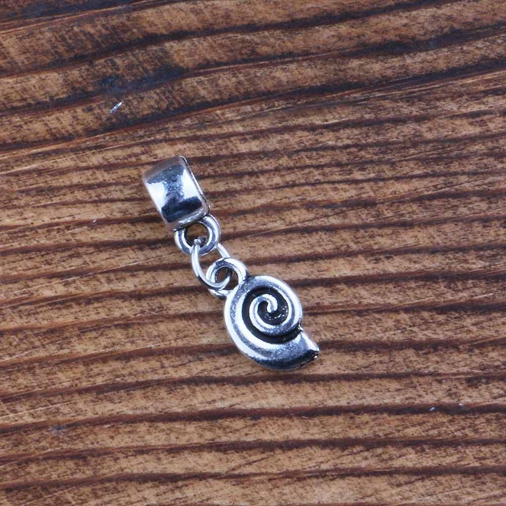 Snail pendant with ring