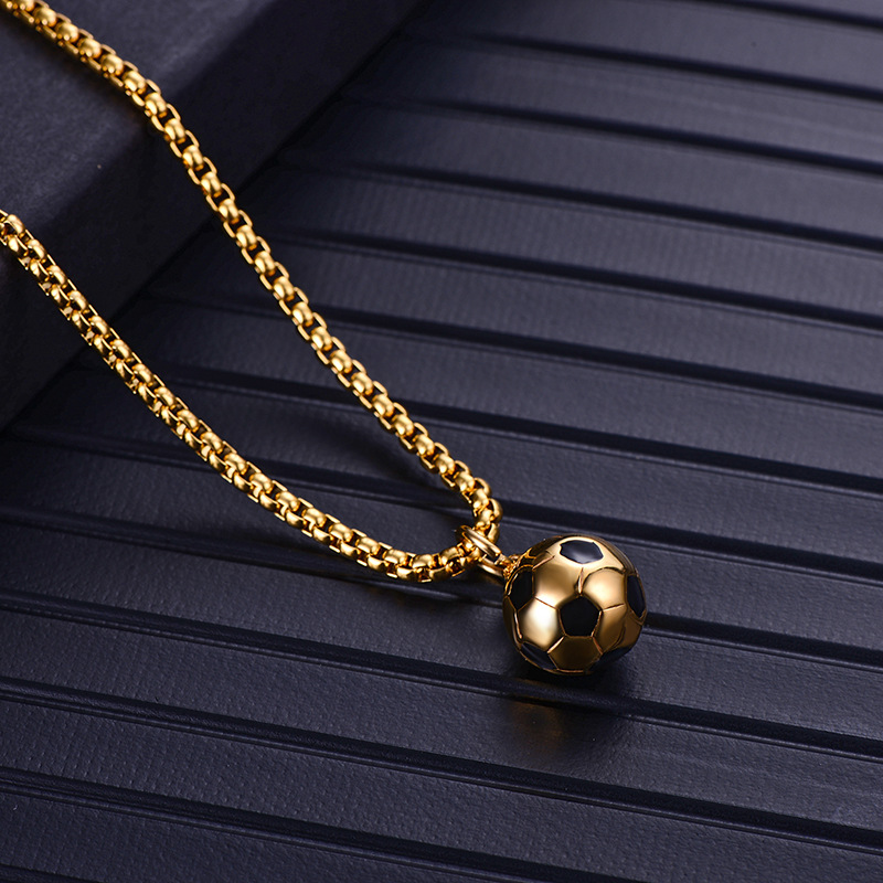 2:Golden chain   golden pendant