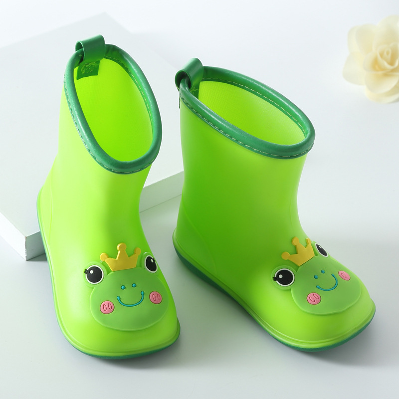 Wrapping the frog single rain boots