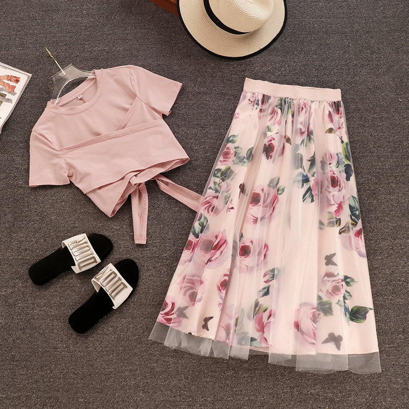 Pink short sleeve skirt suit