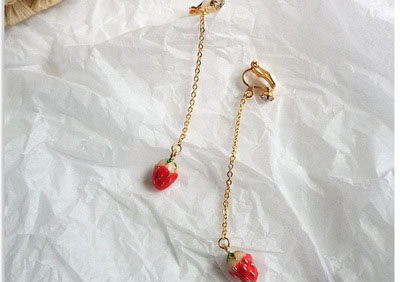 Strawberry earrings4
