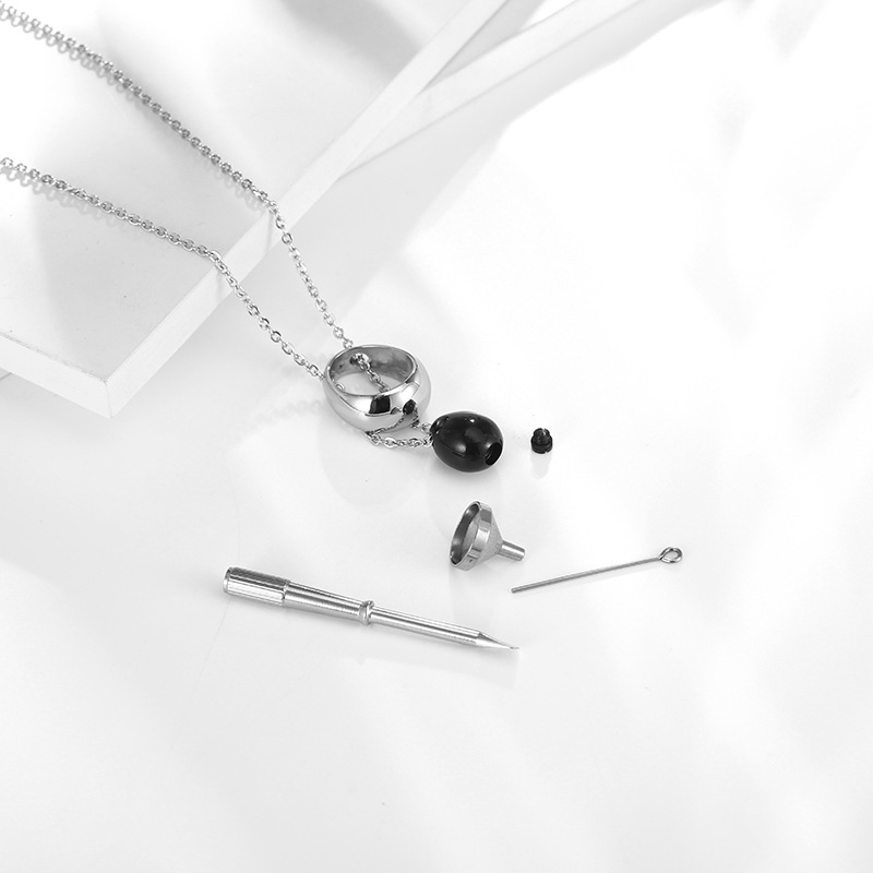 Black necklace-L (with stainless steel funnel + ca