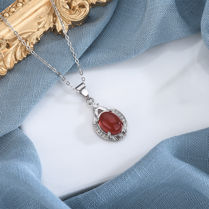 Carnelian Pendant (with main stone without chain)