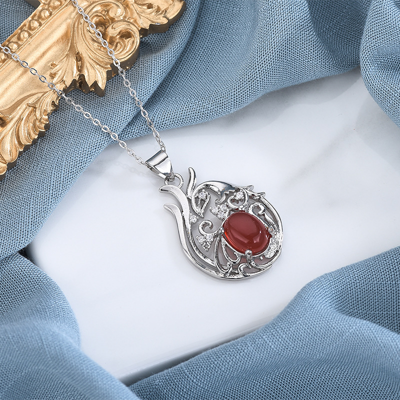 Carnelian Pendant (with main stone without chain)