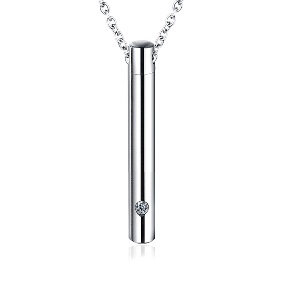 3:Titanium steel white K pendant (chain included)