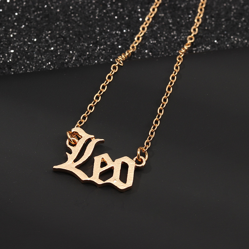 Leo necklace gold