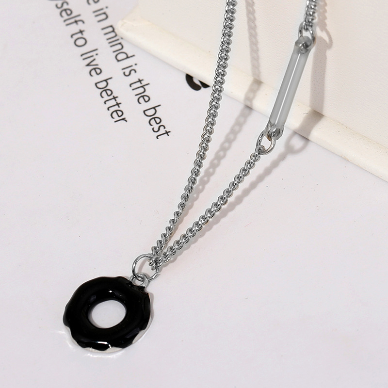 6:Pure Black Necklace