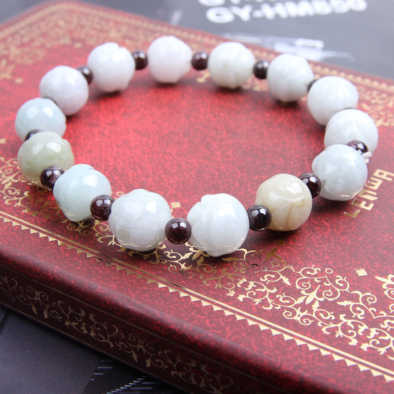 Jade lotus bracelet 10mm/14 pieces