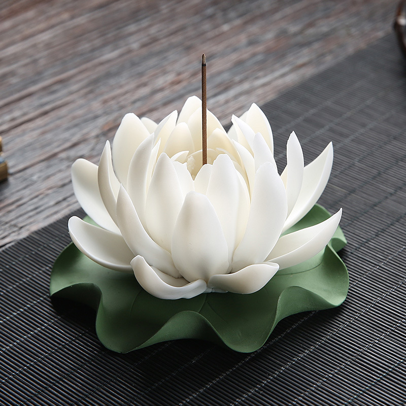 White lotus + lotus leaf bottom