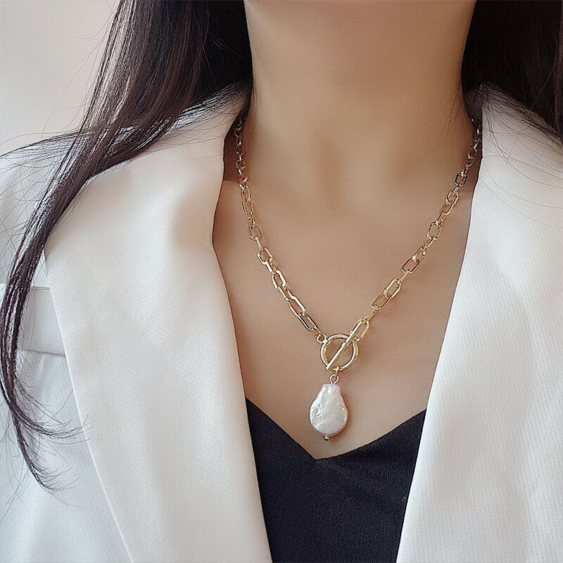 2:Necklace alloy material