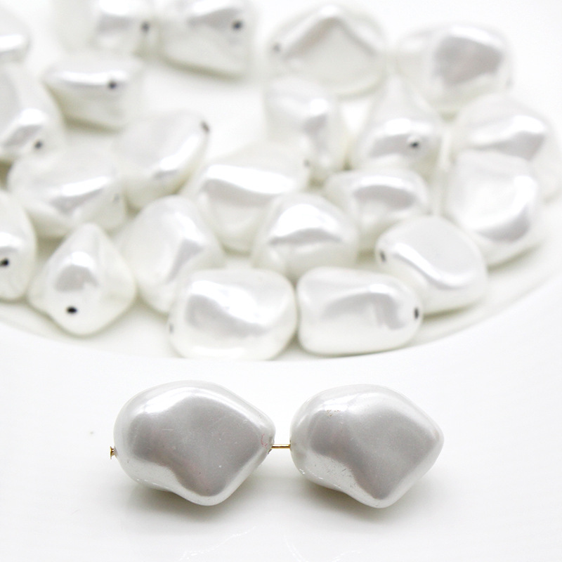 7:14*16mm multi-faceted shaped stone white