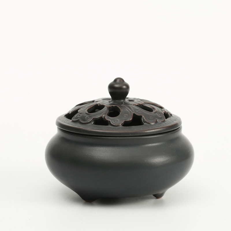 3:Black pottery