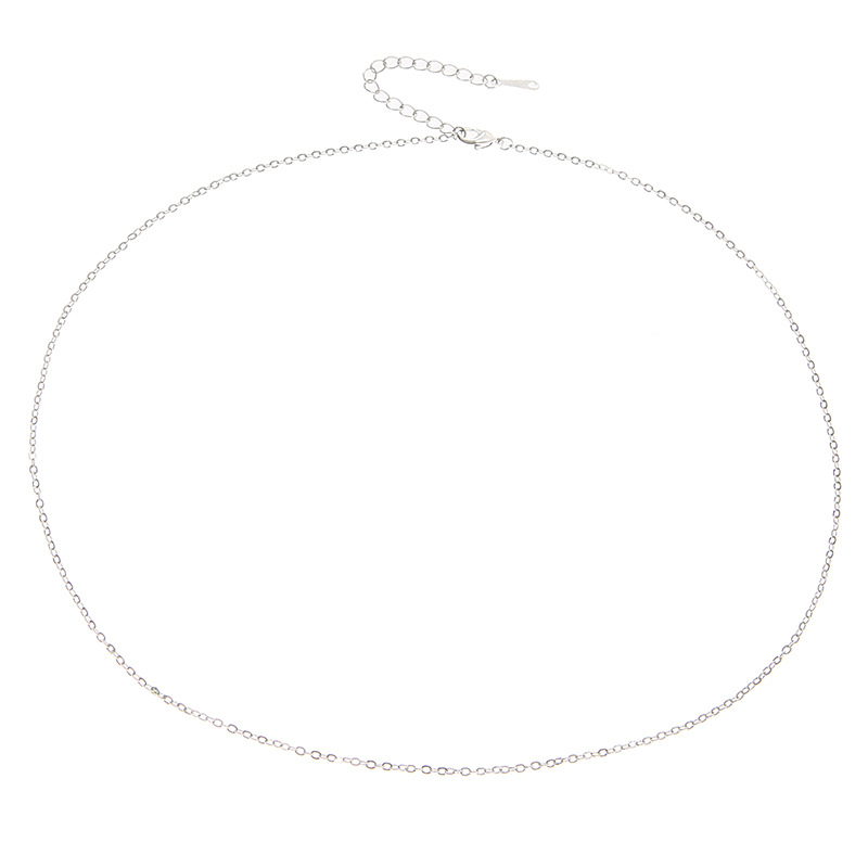 A silver O necklace