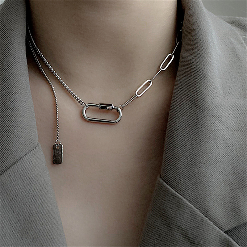 Hollow out geometric chain