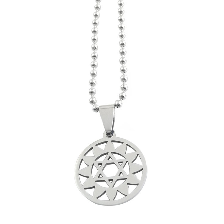 Silver heart wheel pendant with round bead chain