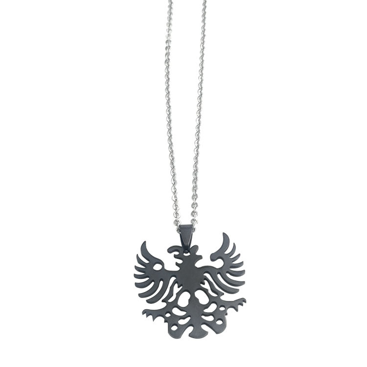 Black pendant with O chain