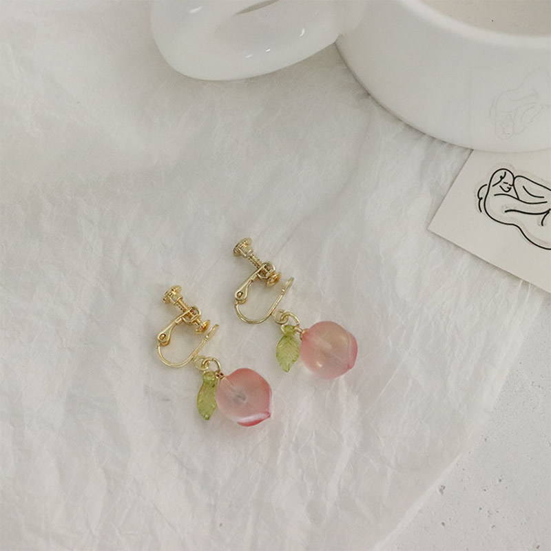 3:pink ear clip