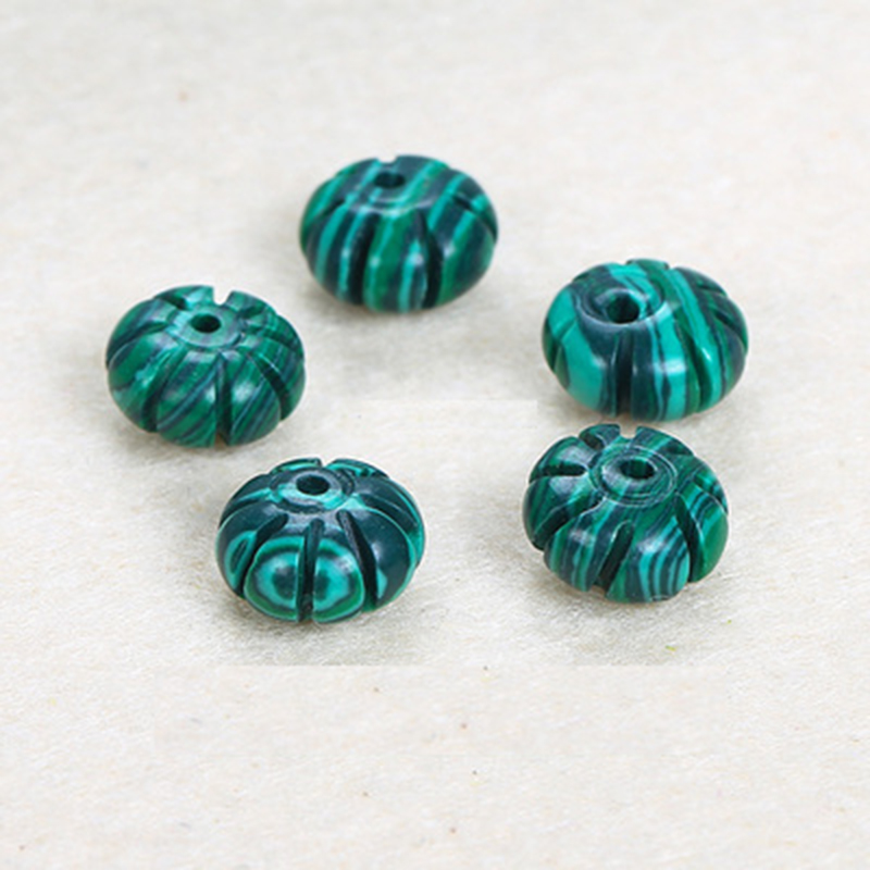 Synthetic malachite in eight petals