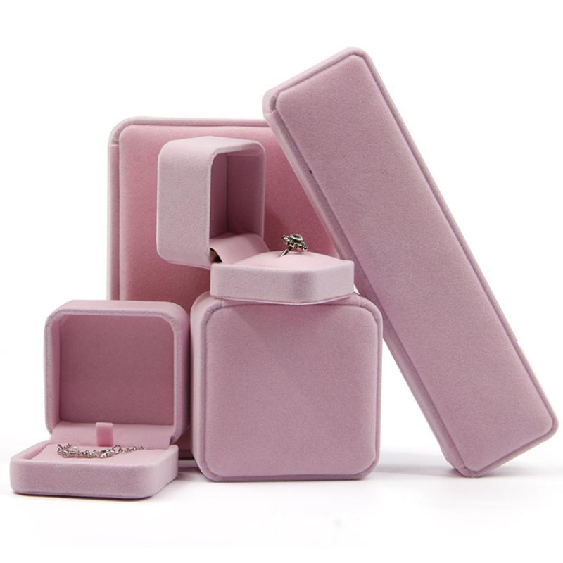 Pink flannelette box Earring box (7*7*4cm)