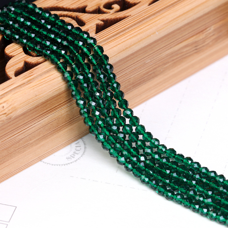 Green spinel long chain about 3mm/ piece