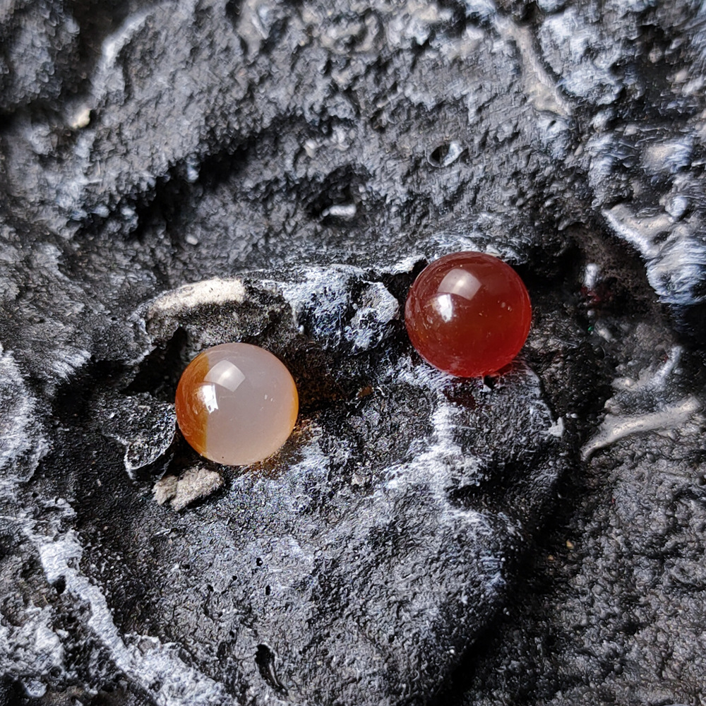 10mm, Red Agate