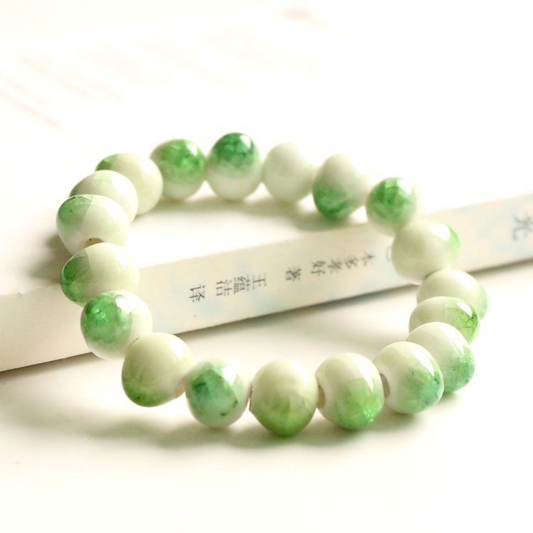 3:10mm beads ice cracked green