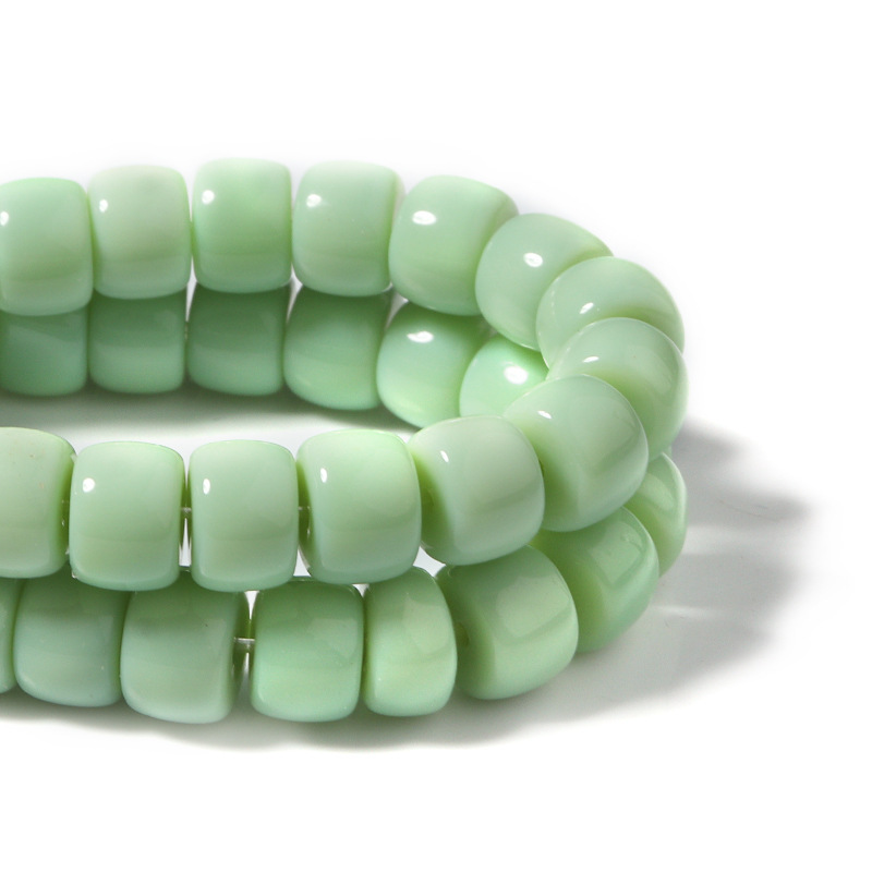 15:Light green solid beads