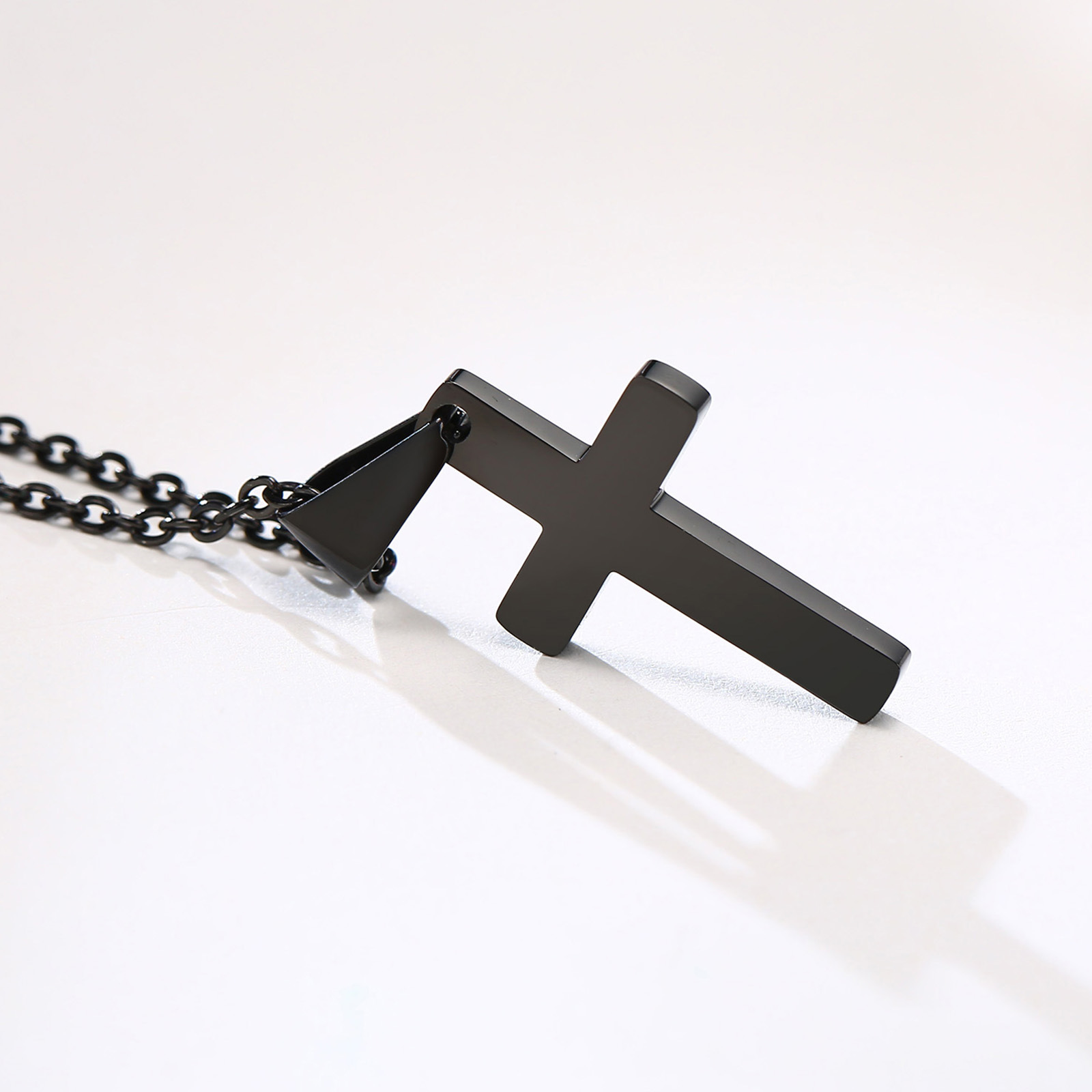 6:Black, with chain