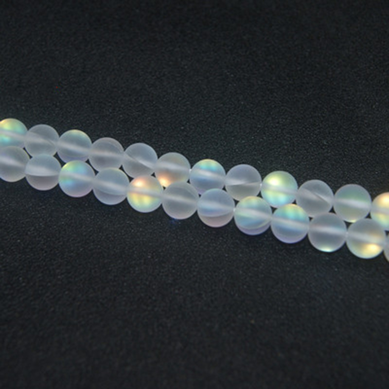 White 10 mm38 beads
