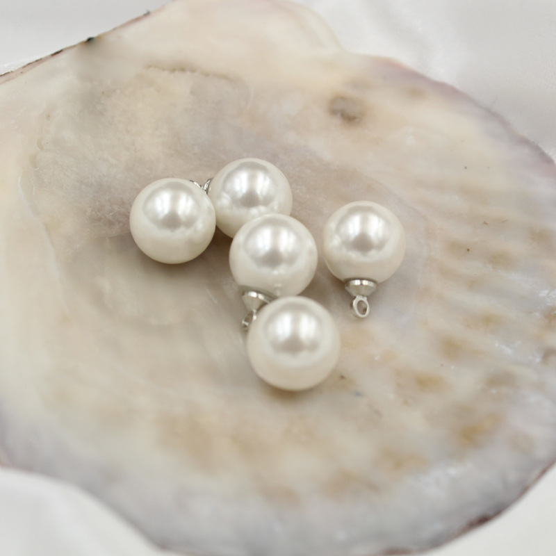 2:Pearl white