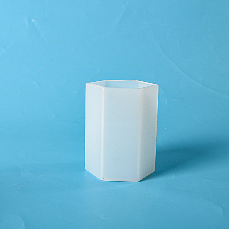 2:Small hexagonal cylinder mould ( 9*6cm )
