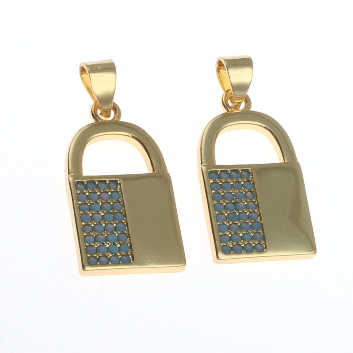 4:Gold and blue diamonds