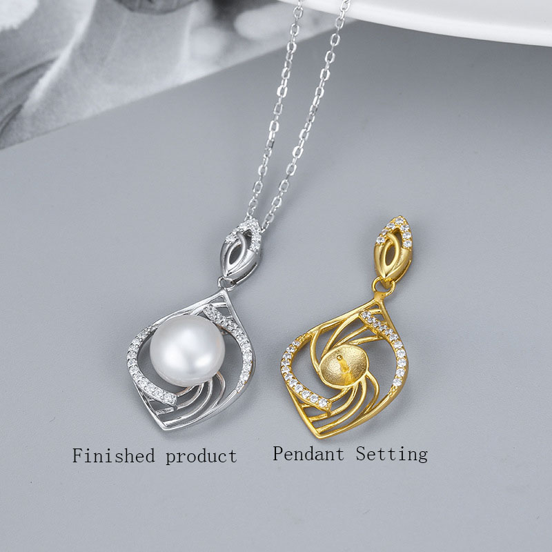 White and gold single pendant 6-10mm