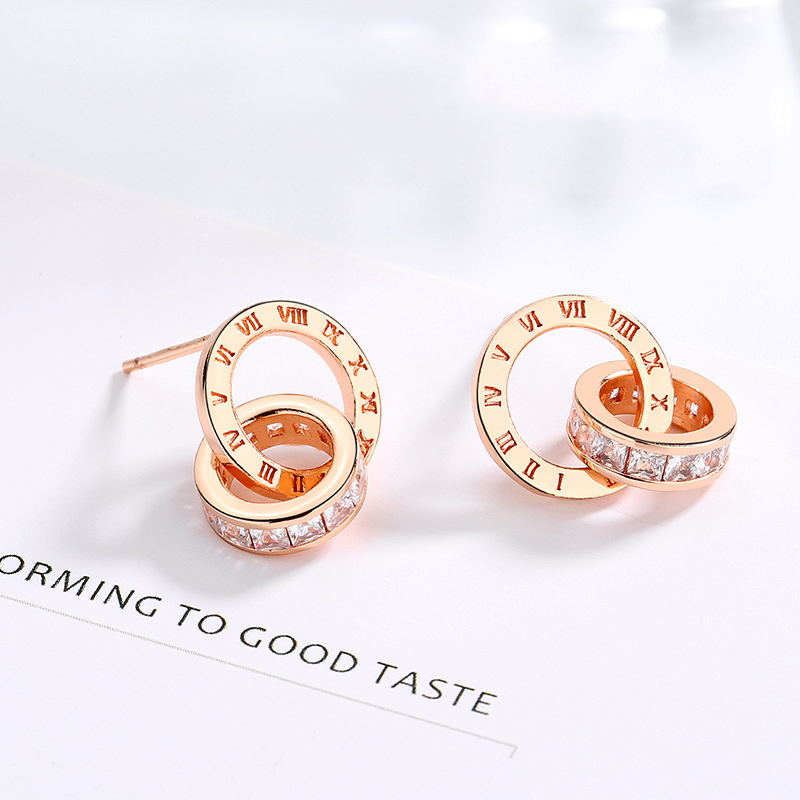 6:Stud earrings rose gold