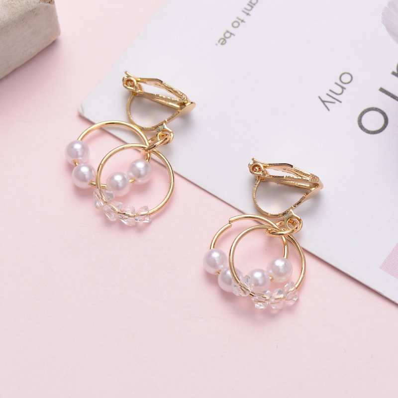 2 clip-on earring