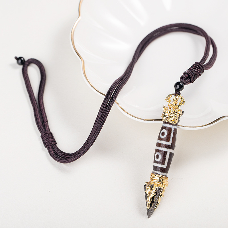 Four-eye vajra,with necklace cord