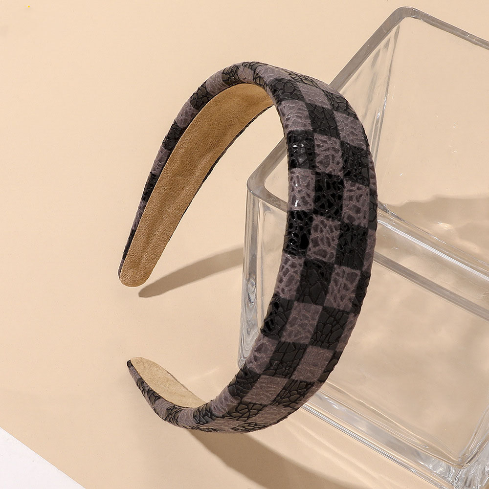 7:PU checkerboard headband-black and gray grid