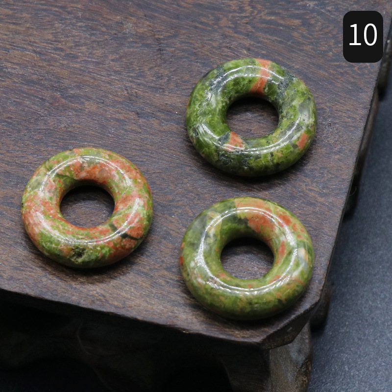 10:Green stone