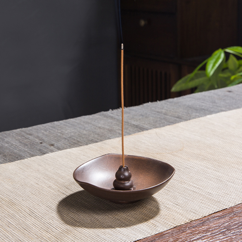 Triangle incense plate 10*3cm