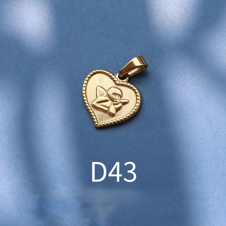 D43 gold 1.5x1.5cm