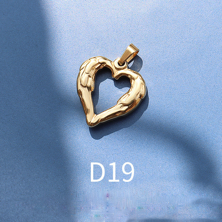 8:D19 golden peach heart 2x2.2cm