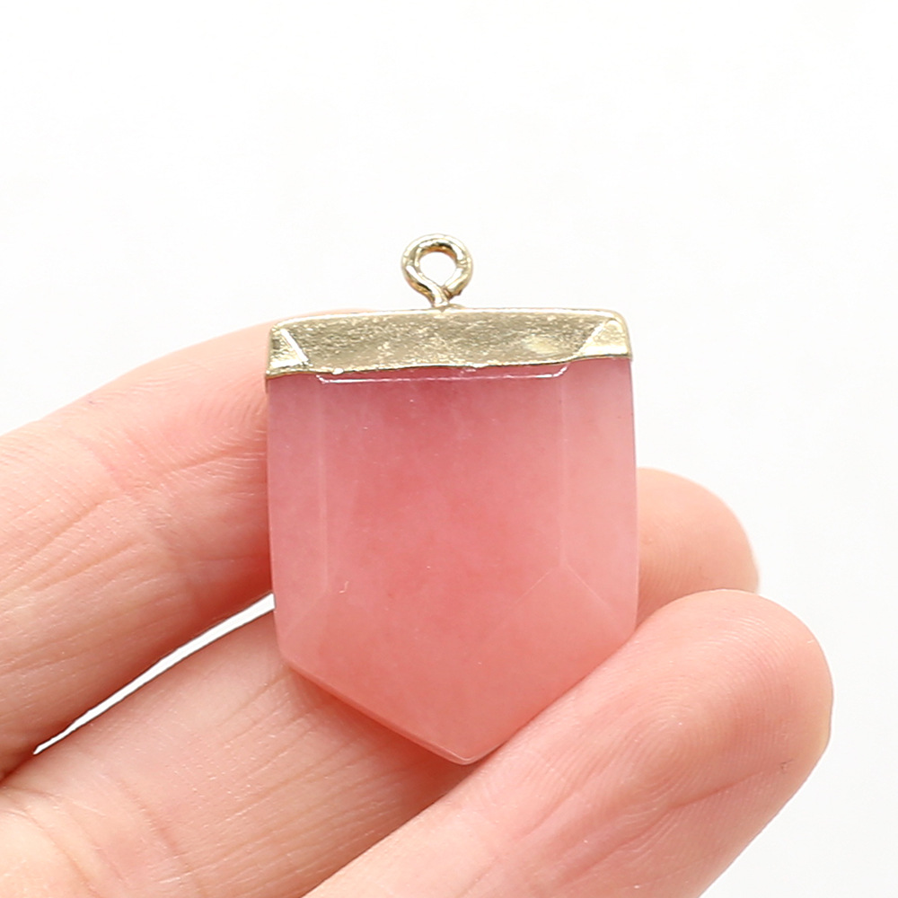 8:Madagascar pink crystal