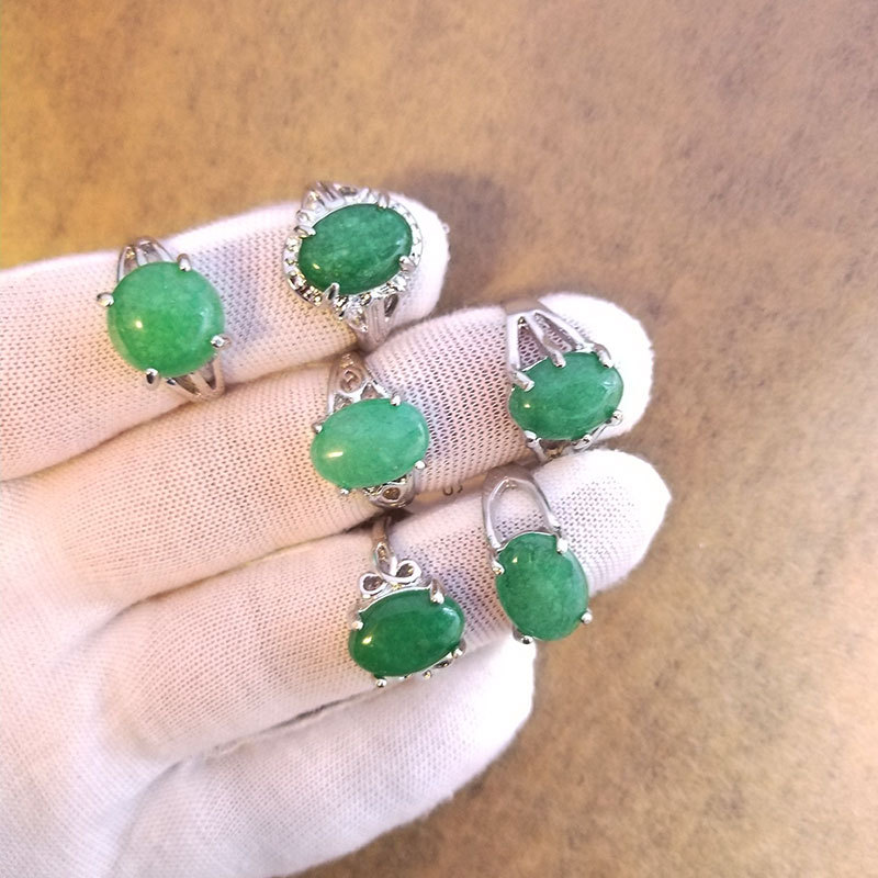 16:grön jade
