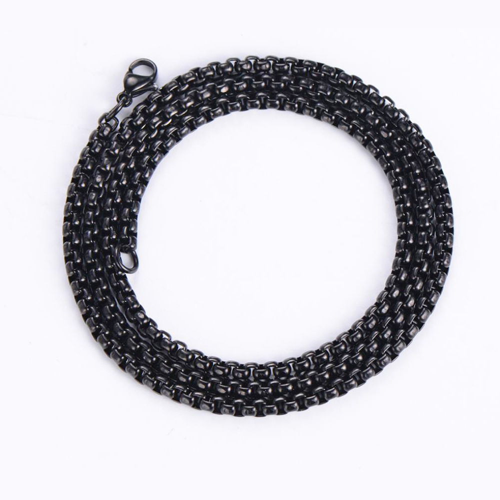 4:D black necklace chain