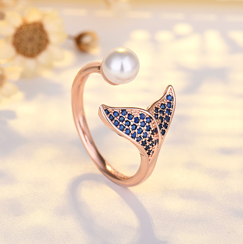 Fishtail Ring Blue Diamond (Rose gold)