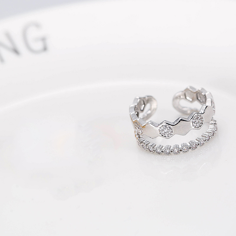 3:C real platinum plated ring