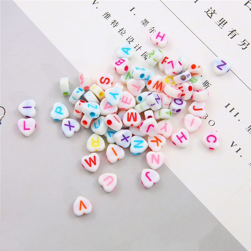 3:7.3x7.1mm small love with white and color characters about 100